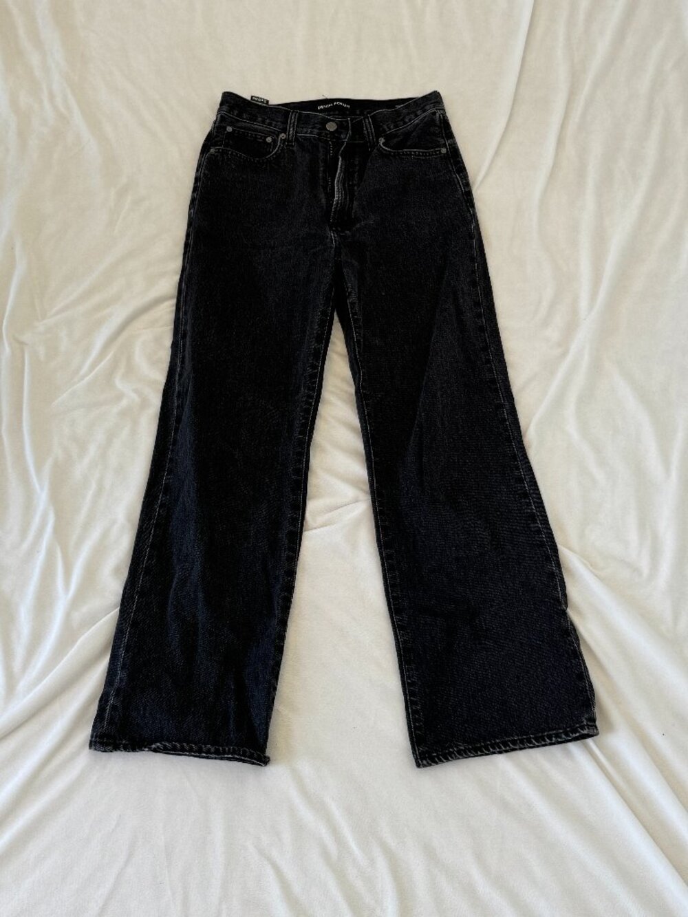 ✨ Aritzia Denim Forum The Farrah Hi-Rise Wise Jean - Size 27